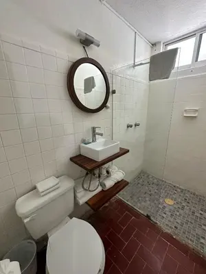 Un baño de Creta Hotel & Suites