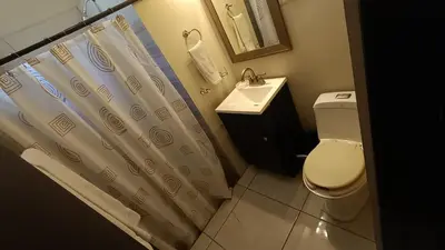 Un baño de Suites Entrelagos