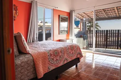 Cama o camas de una habitación en Casa Belen - Beautiful Beach View Home on Stone Island