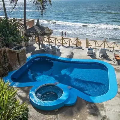 Sandcastle Beachfront Villa With Pool