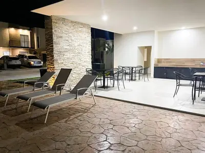 Zona de estar de Hermosa y acogedora casa en comunidad privada